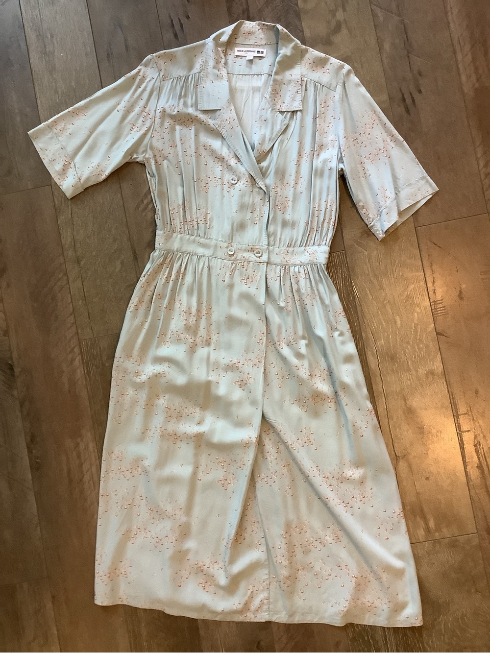 Vintage-Inspired Light Blue Floral Midi Dress with Button Waist
